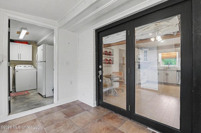 506 Esplanade Avenue, Bay Saint Louis, MS 39520