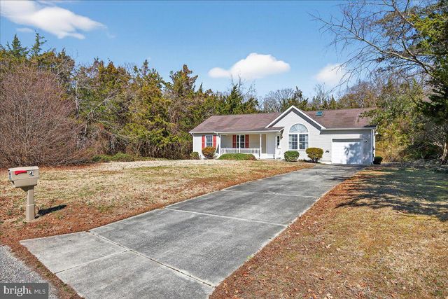 8 MEADOWS EDGE DR, Cape May Court House, NJ 08210