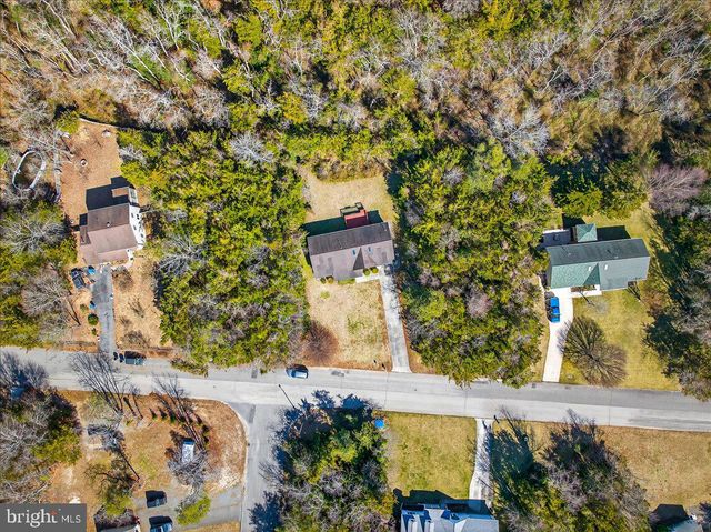 8 MEADOWS EDGE DR, Cape May Court House, NJ 08210