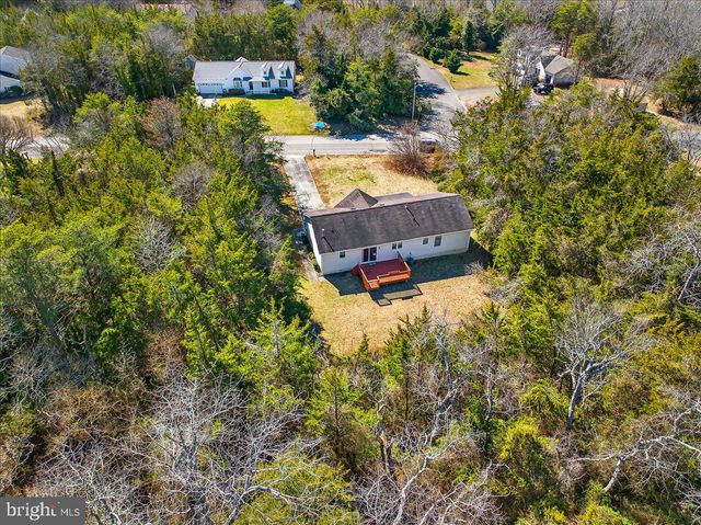 8 MEADOWS EDGE DR, Cape May Court House, NJ 08210