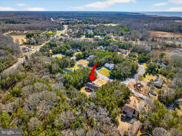 8 MEADOWS EDGE DR, Cape May Court House, NJ 08210