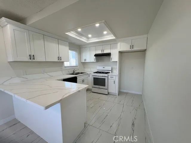 7891 Ellis Avenue, Huntington Beach, CA 92648