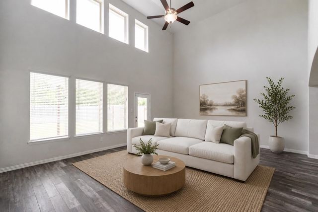 1300 Bowen Drive, League City, TX 77573