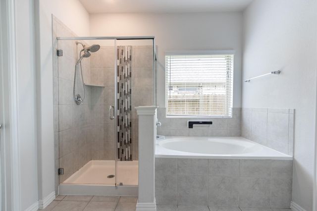 1300 Bowen Drive, League City, TX 77573