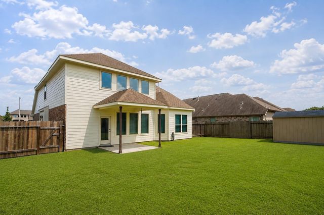 1300 Bowen Drive, League City, TX 77573