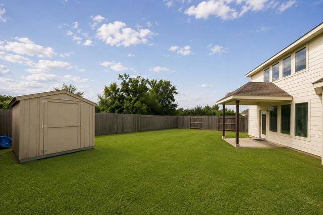 1300 Bowen Drive, League City, TX 77573