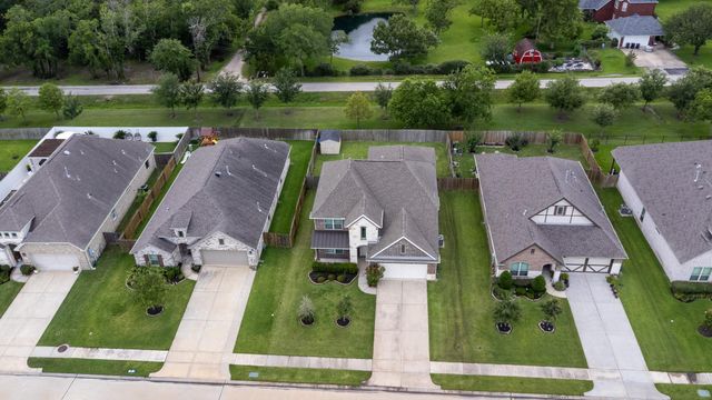 1300 Bowen Drive, League City, TX 77573