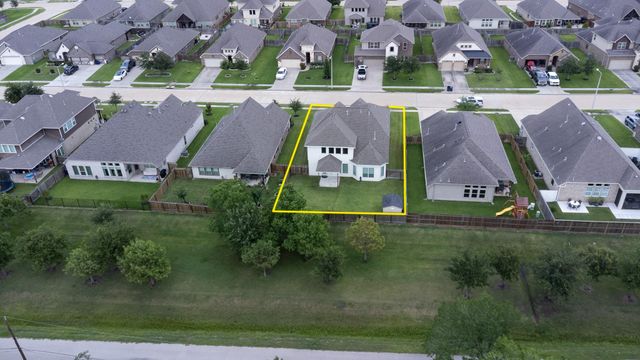 1300 Bowen Drive, League City, TX 77573