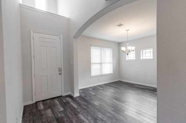 1300 Bowen Drive, League City, TX 77573