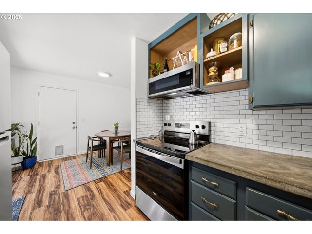 11555 Sw 11TH St, Beaverton, OR 97005
