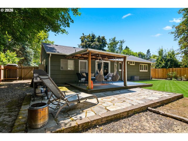 11555 Sw 11TH St, Beaverton, OR 97005