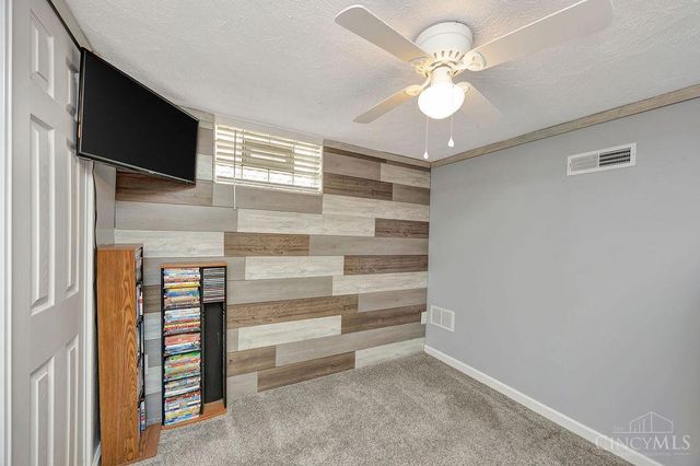 3252 Floridale Lane, Cincinnati, OH 45239