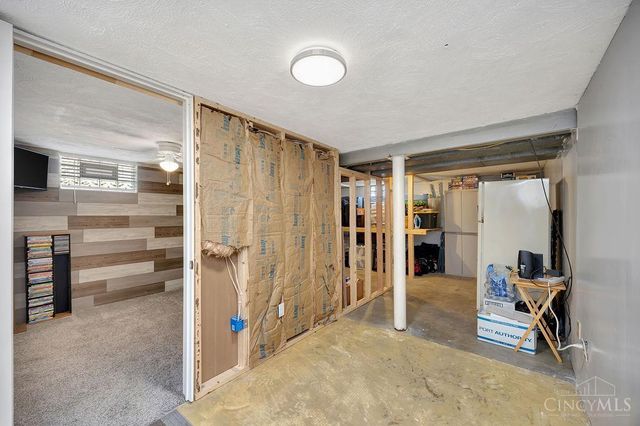 3252 Floridale Lane, Cincinnati, OH 45239