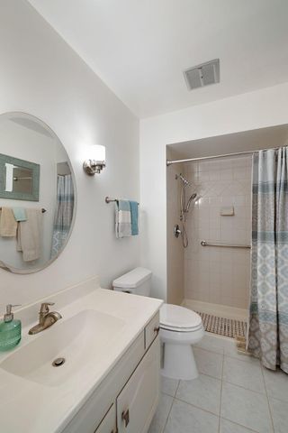 1714 Earthstone Drive 28, Valparaiso, IN 46383