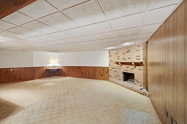 1714 Earthstone Drive 28, Valparaiso, IN 46383