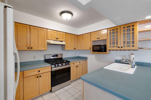 1714 Earthstone Drive 28, Valparaiso, IN 46383