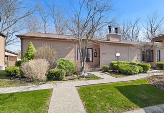 1714 Earthstone Drive 28, Valparaiso, IN 46383