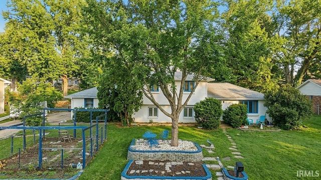 4425 E Cambridge Court, Bloomington, IN 47408