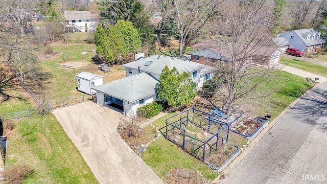 4425 E Cambridge Court, Bloomington, IN 47408