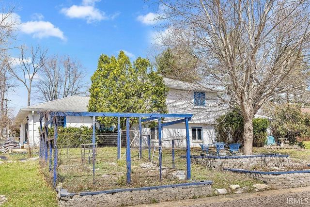 4425 E Cambridge Court, Bloomington, IN 47408