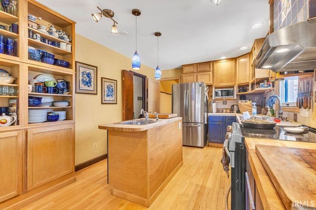 4425 E Cambridge Court, Bloomington, IN 47408