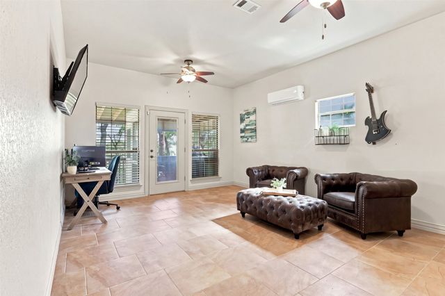 284 Shoreline Drive N, Azle, TX 76020