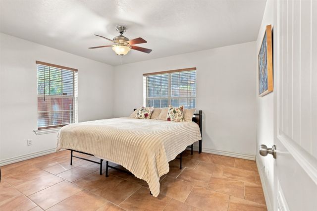 284 Shoreline Drive N, Azle, TX 76020