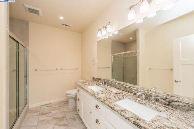 220 Fairway Drive, Weaverville, CA 96093