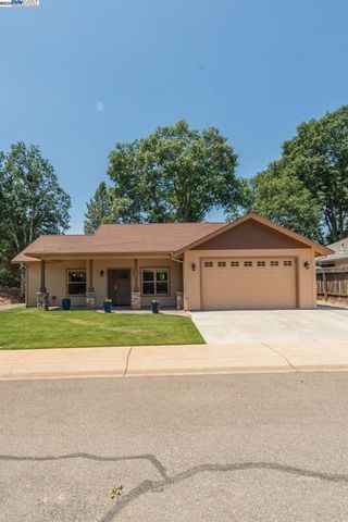 220 Fairway Drive, Weaverville, CA 96093