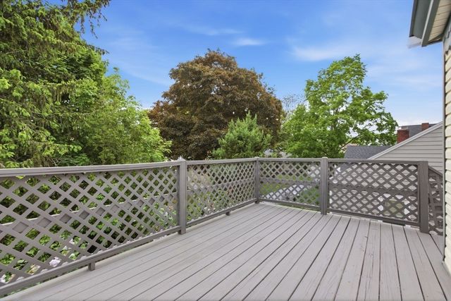 20 Hemenway Ct, Malden, MA 02148