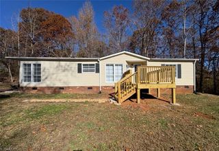 112 Casa Bella Drive, Advance, NC 27006