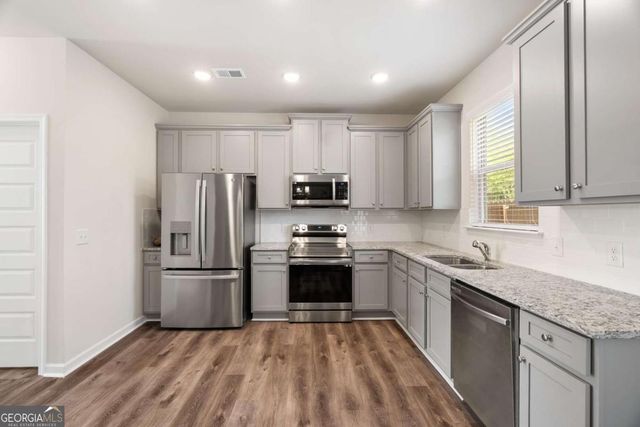 113 Mcginnis Circle, Calhoun, GA 30701