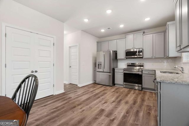 113 Mcginnis Circle, Calhoun, GA 30701