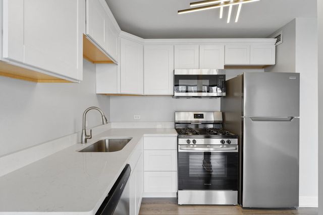 2901 S Michigan Avenue 903, Chicago, IL 60616
