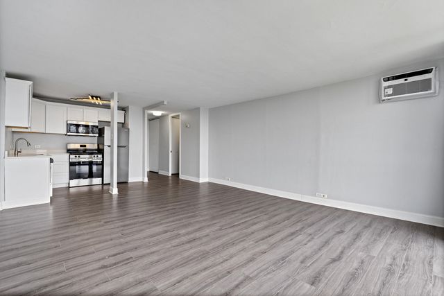 2901 S Michigan Avenue 903, Chicago, IL 60616