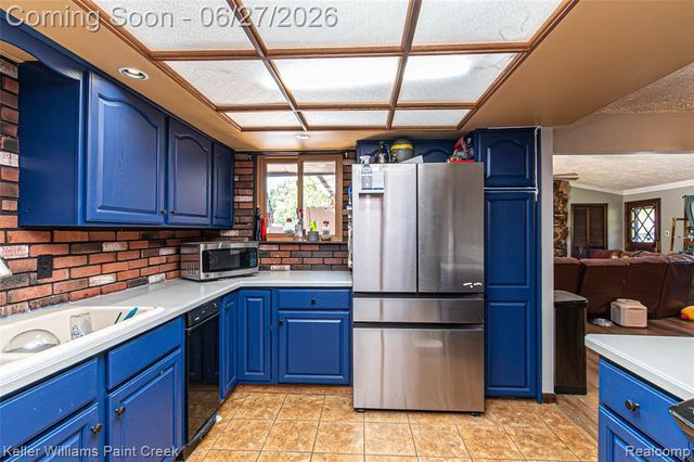 20510 Luna Street, Clinton Township, MI 48035
