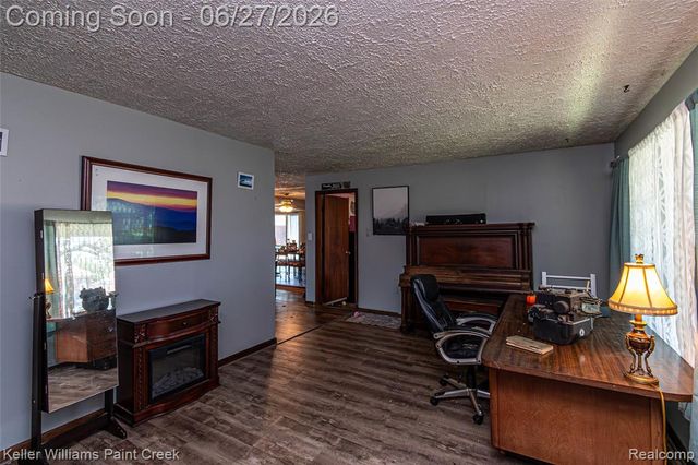20510 Luna Street, Clinton Township, MI 48035