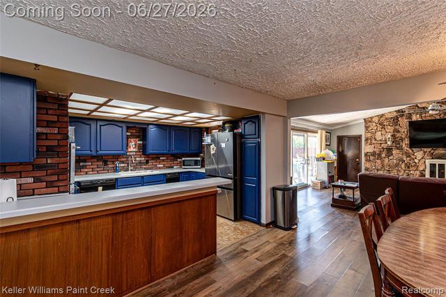 20510 Luna Street, Clinton Township, MI 48035