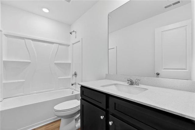 2028 Presley Point, Lawrenceville, GA 30044