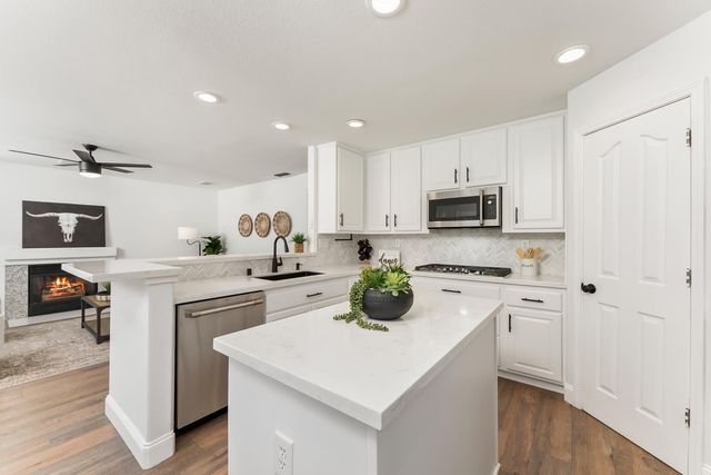 735 King Way, Folsom, CA 95630