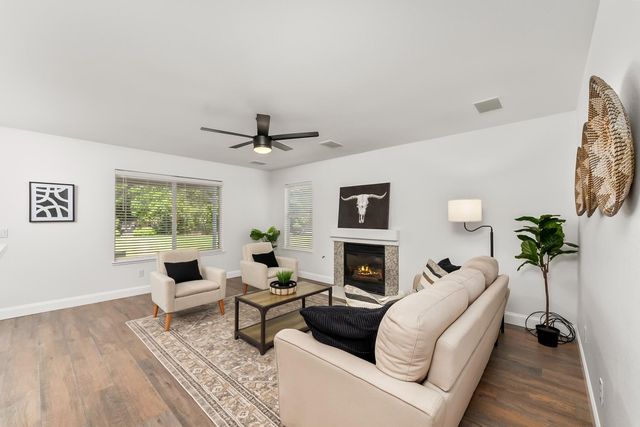 735 King Way, Folsom, CA 95630