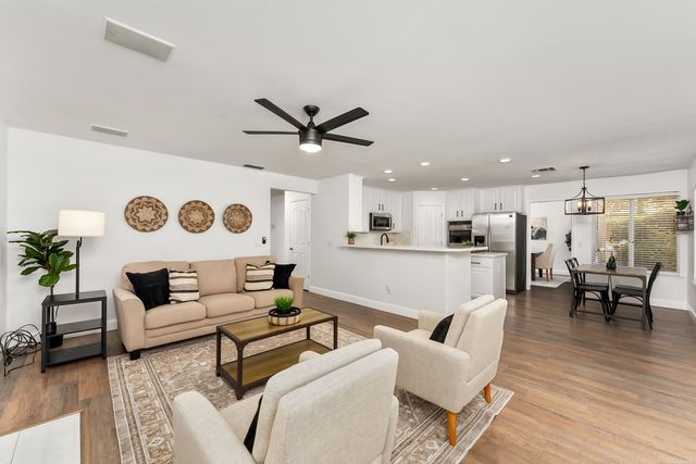 735 King Way, Folsom, CA 95630