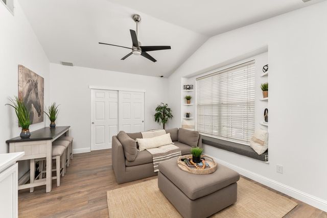 735 King Way, Folsom, CA 95630