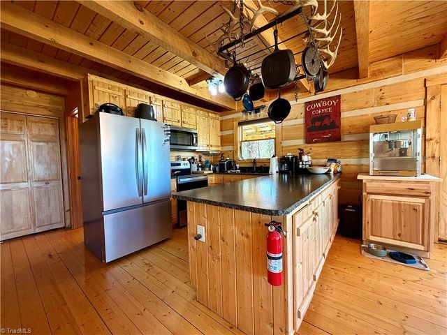 217 Fairview Drive, Traphill, NC 28685