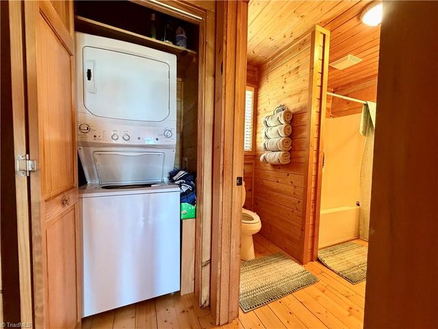 217 Fairview Drive, Traphill, NC 28685