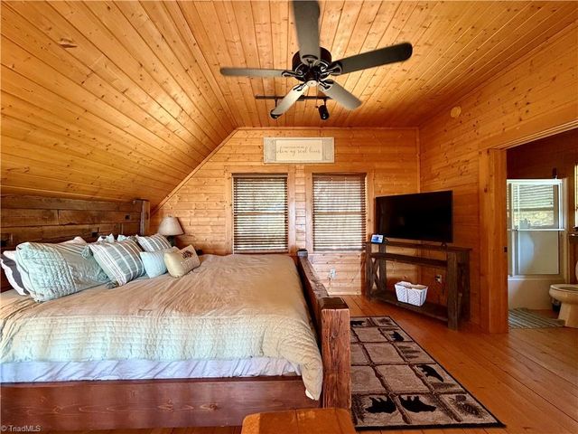 217 Fairview Drive, Traphill, NC 28685