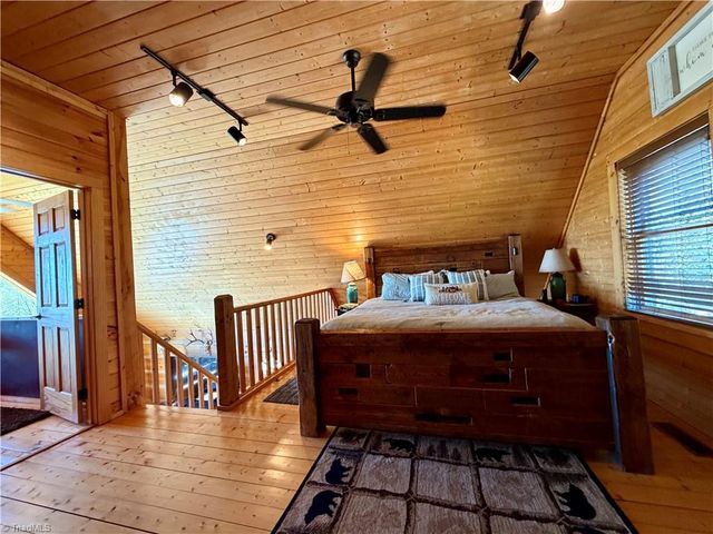 217 Fairview Drive, Traphill, NC 28685