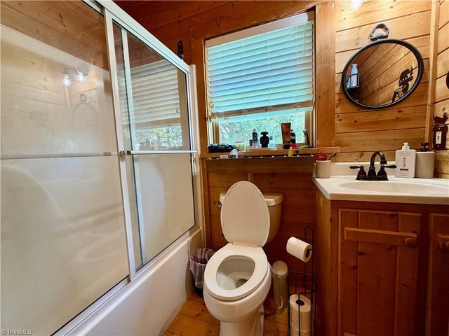 217 Fairview Drive, Traphill, NC 28685