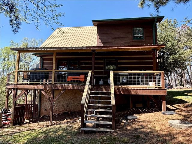 217 Fairview Drive, Traphill, NC 28685