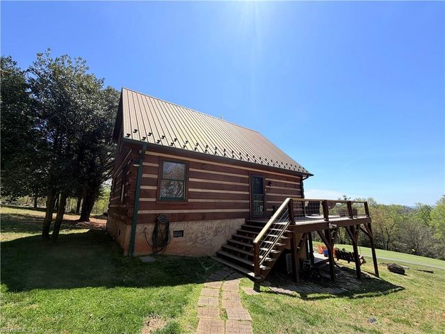 217 Fairview Drive, Traphill, NC 28685